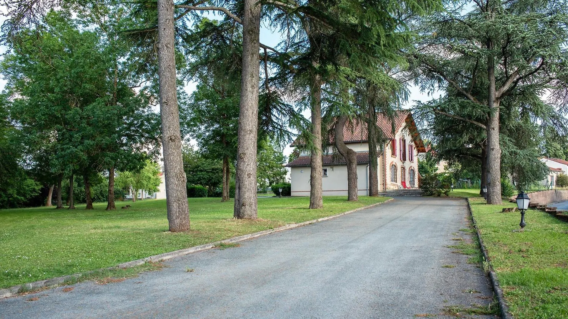 Vakantiehuis -Maison Calmels-Pmr-7 Chambres Et 7 Sdb - Proche Albi Carmaux