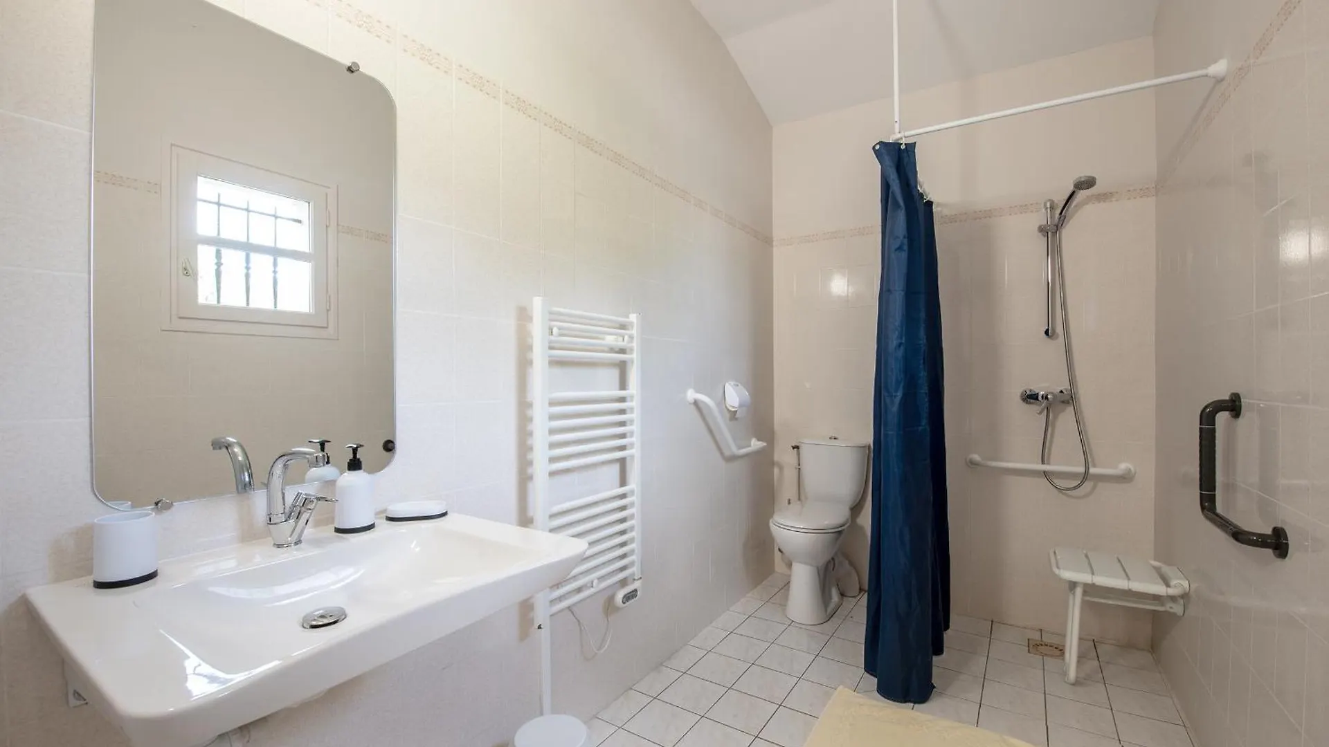 Vakantiehuis -Maison Calmels-Pmr-7 Chambres Et 7 Sdb - Proche Albi Carmaux Frankrijk