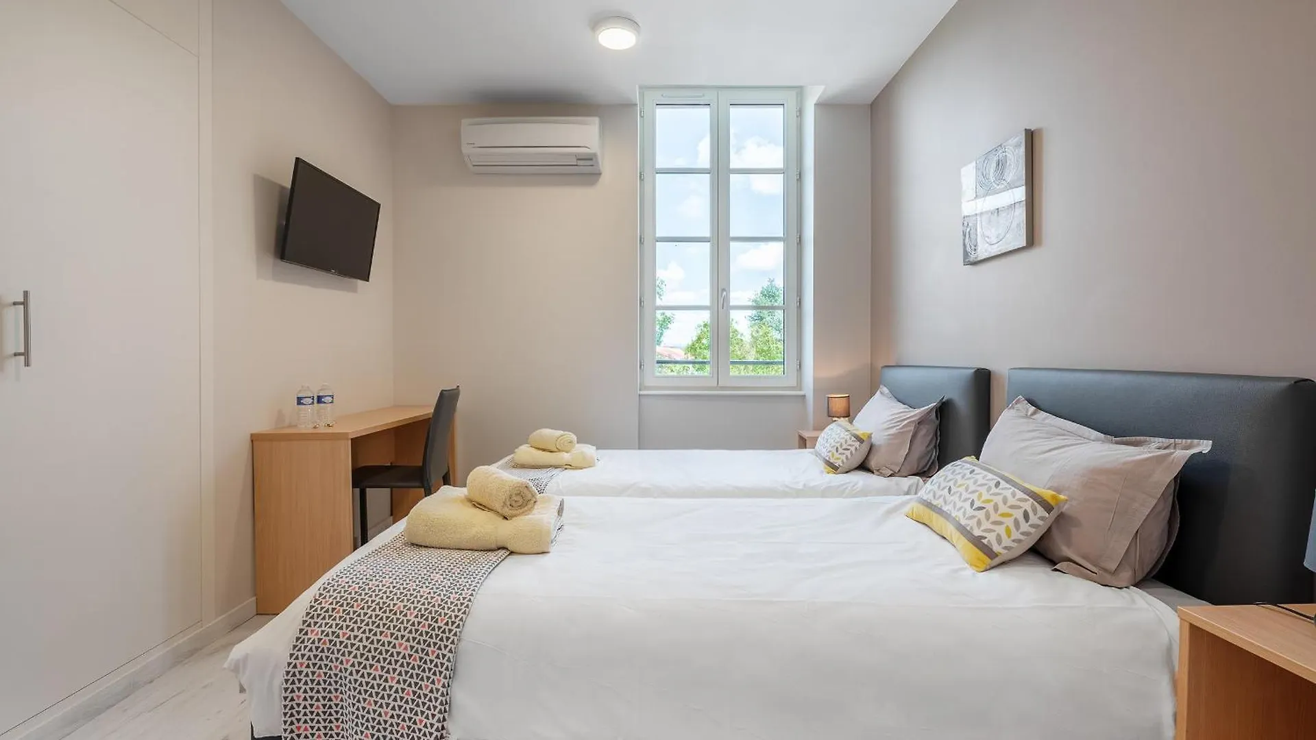 -Maison Calmels-Pmr-7 Chambres Et 7 Sdb - Proche Albi Carmaux Vakantiehuis