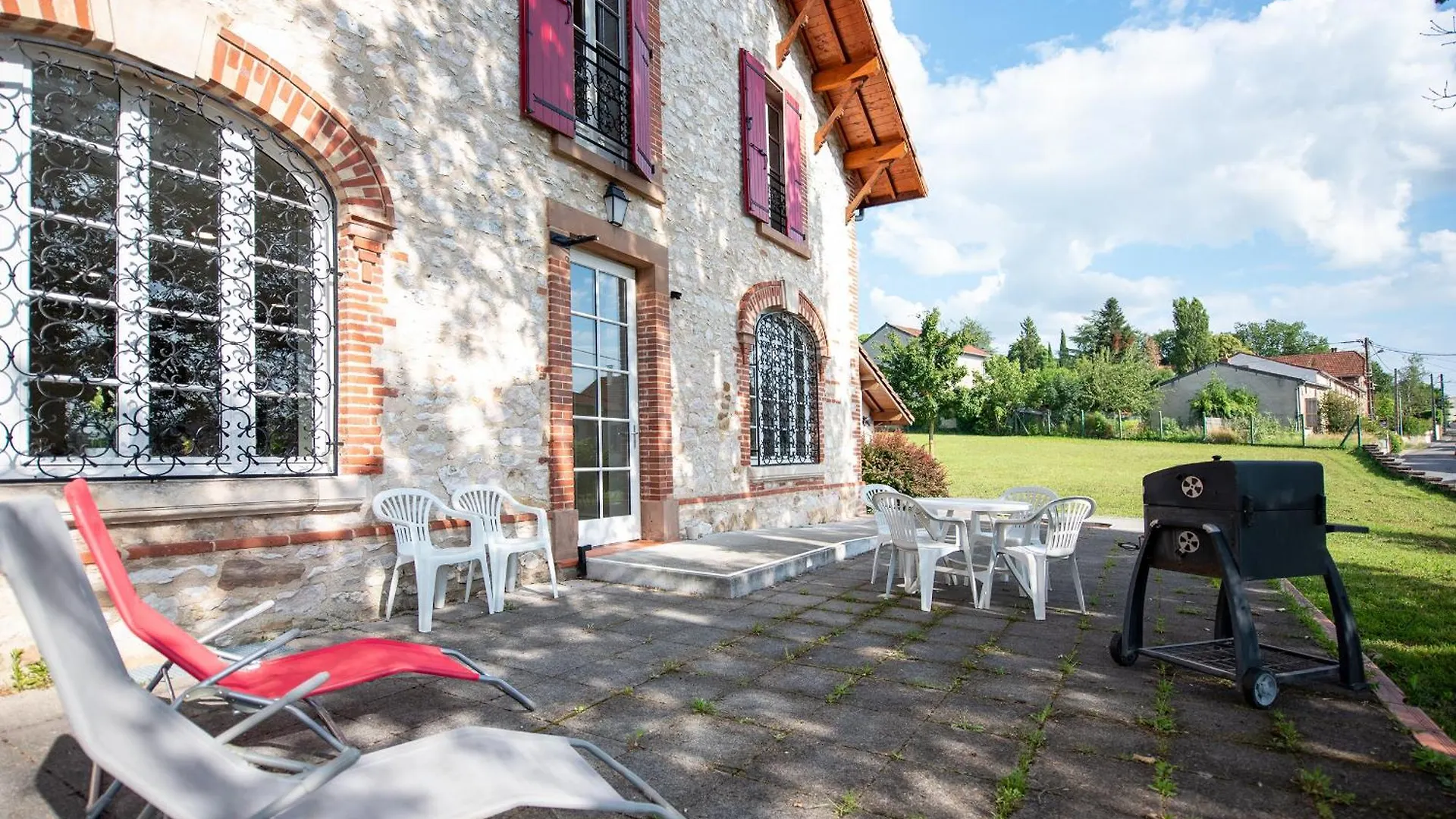 Vakantiehuis -Maison Calmels-Pmr-7 Chambres Et 7 Sdb - Proche Albi Carmaux Frankrijk